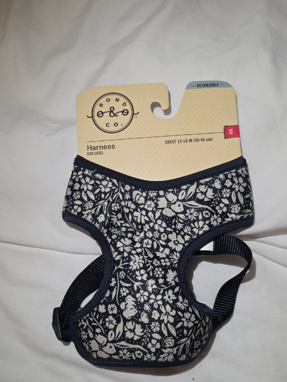 Bond & Co. Reversible Floral Dog Harness in Navy and Cream Size XS Chest 12-18